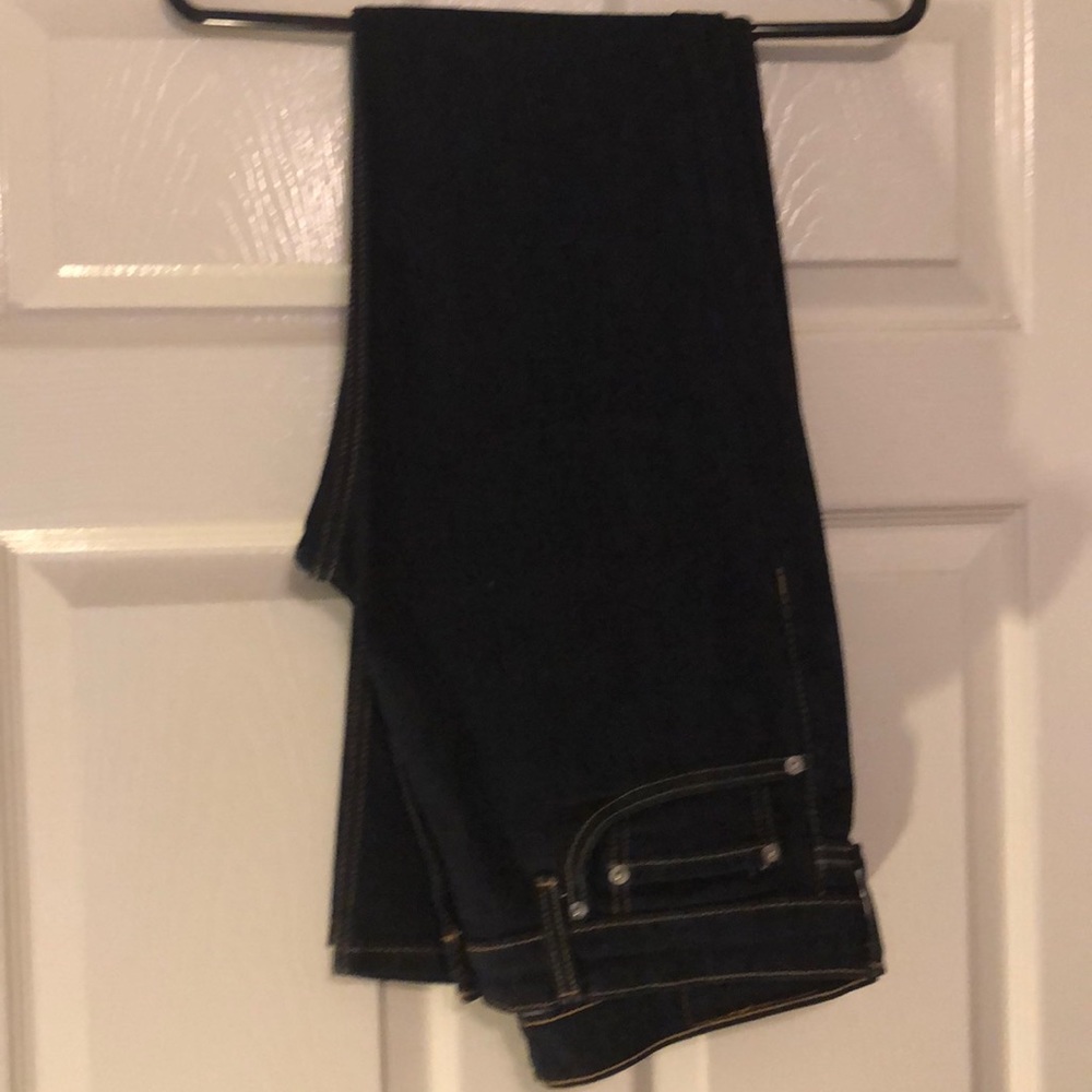 Men’s Dark Blue Levi Jeans